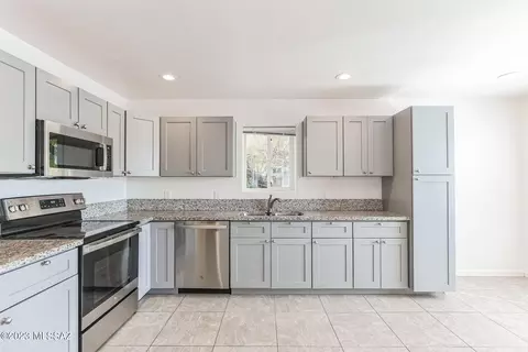 233 E Lester St, Tucson, AZ 85705 photo 11