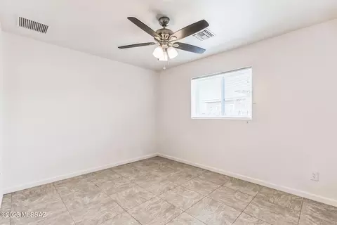 233 E Lester St, Tucson, AZ 85705 photo 15