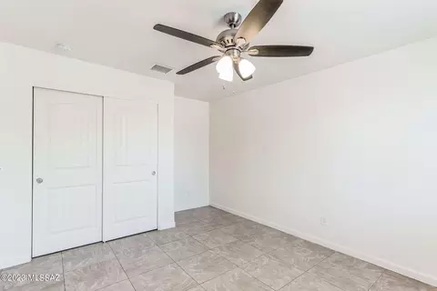 233 E Lester St, Tucson, AZ 85705 photo 22
