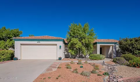 940 W Union Bell Dr, Green Valley, AZ 85614