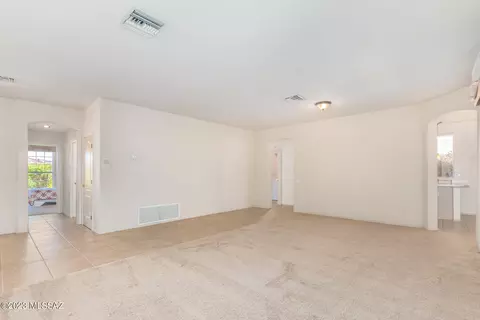 3441 W Desert Bend Loop, Tucson, AZ 85742 photo 8