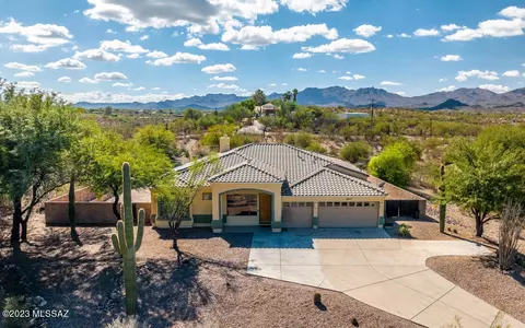 4741 W Mallow Ln, Tucson, AZ 85743