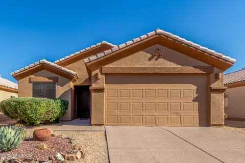 2571 S Rita Vista Dr, Green Valley, AZ 85614