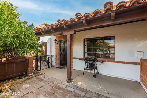 317 S Paseo Sarta #C, Green Valley, AZ 85614