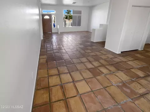 10660 E Migratory Pl, Tucson, AZ 85748 photo 9
