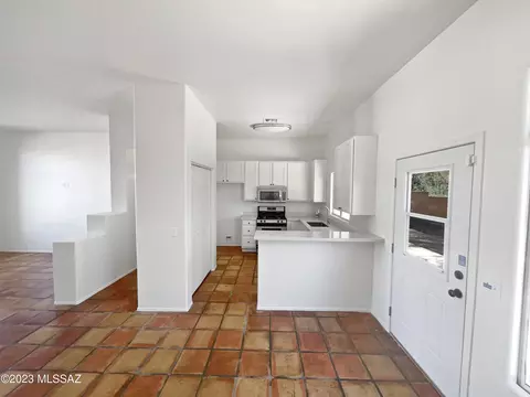 10660 E Migratory Pl, Tucson, AZ 85748 photo 7