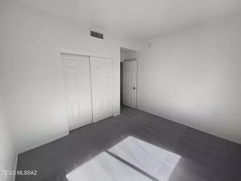 10660 E Migratory Pl, Tucson, AZ 85748 photo 19