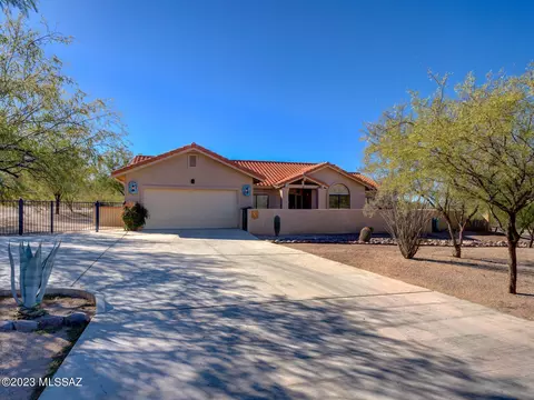 9464 E Harrison Park Dr, Tucson, AZ 85749