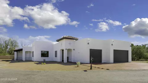 1996 N Corte El Rancho Merlita, Tucson, AZ 85715