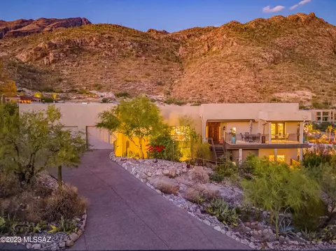 4215 E La Paloma Dr, Tucson, AZ 85718