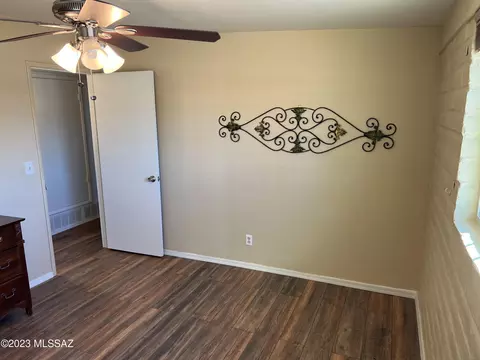 233 E Radburn St, Tucson, AZ 85704 photo 17