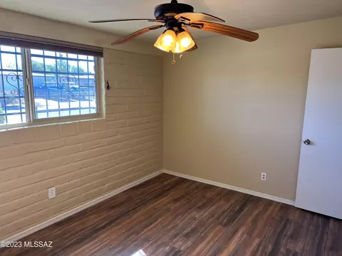 233 E Radburn St, Tucson, AZ 85704 photo 24