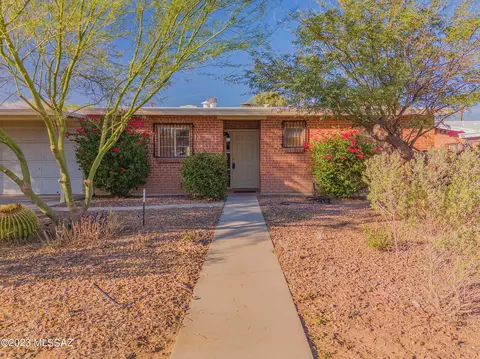 5749 E 3rd St, Tucson, AZ 85711 photo 6