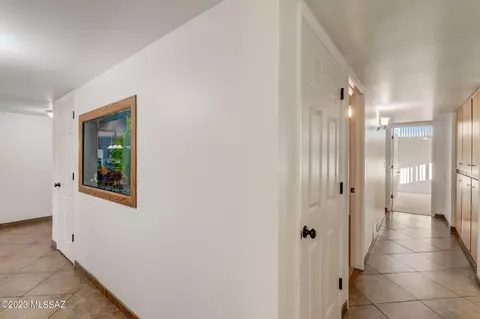 8902 E Maple Leaf Dr, Tucson, AZ 85710 photo 16