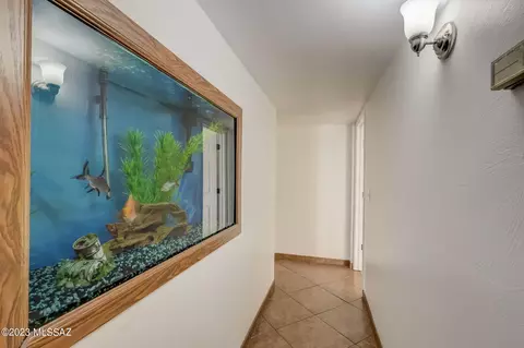 8902 E Maple Leaf Dr, Tucson, AZ 85710 photo 11