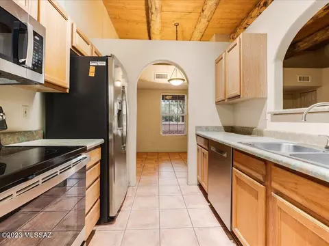 5158 S Thunder Sky Way, Tucson, AZ 85747 photo 4