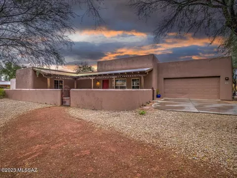 5158 S Thunder Sky Way, Tucson, AZ 85747