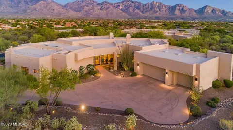14541 N Quiet Rain Dr, Oro Valley, AZ 85755