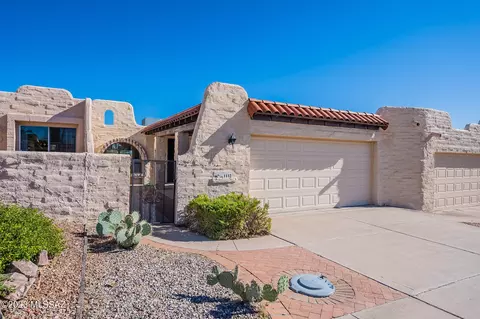 1112 W Circulo Del Norte, Green Valley, AZ 85614