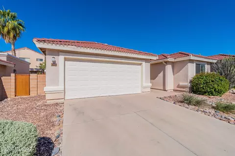 700 W Oakley Pl, Oro Valley, AZ 85737