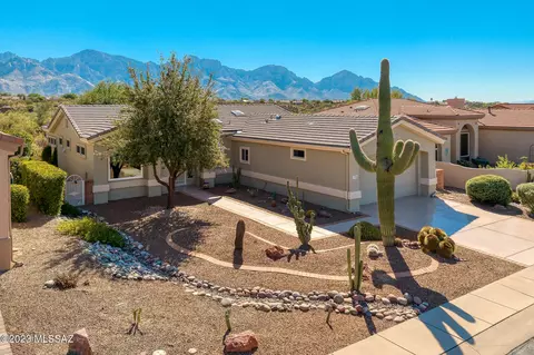 13742 N Lobelia Way, Oro Valley, AZ 85755