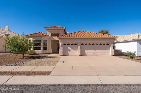 956 S Lucinda Dr, Tucson, AZ 85748