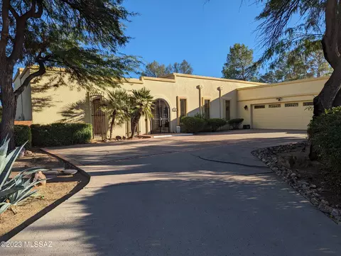 1505 S Abrego Dr, Green Valley, AZ 85614