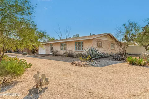 4002 E 4th St, Tucson, AZ 85711 photo 2
