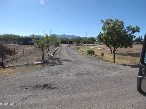 N Ruth Road, Benson, AZ 85602