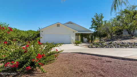 652 N Highland Dr, Nogales, AZ 85621