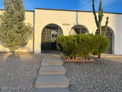 2211 S Hearthstone Ave, Tucson, AZ 85710