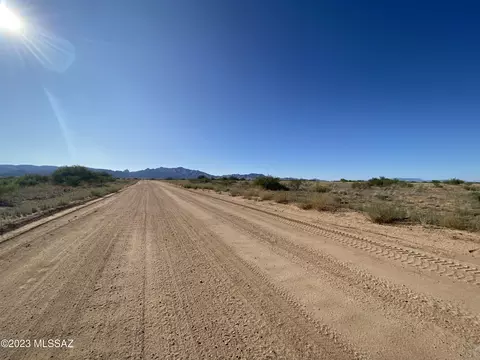 83 E Acre E Treasure Rd, Pearce, AZ 85625 photo 8