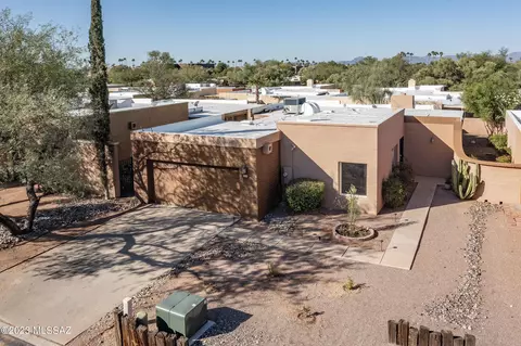 2581 N Water Cir, Tucson, AZ 85712