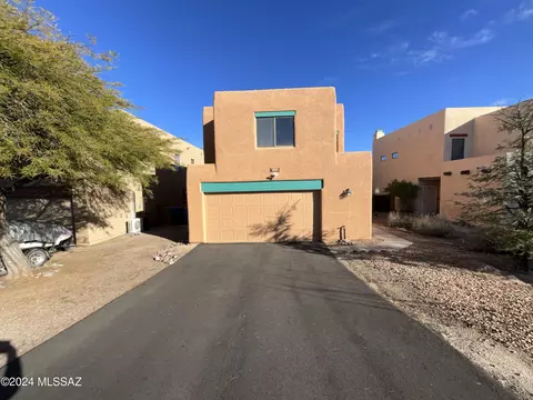 10037 Escalante Rd, Tucson, AZ 85730