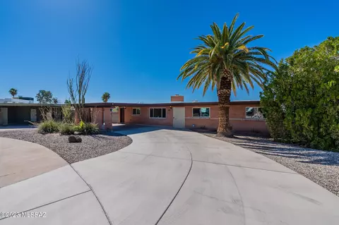9432 E Stella Rd, Tucson, AZ 85730 photo 2