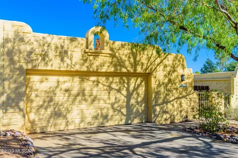 2374 W Drachman St, Tucson, AZ 85745