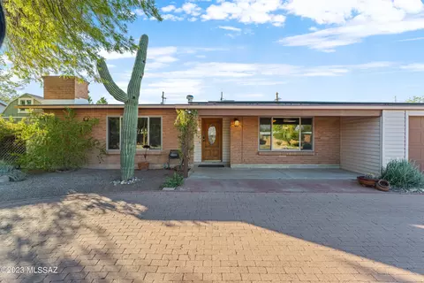 7810 E Adams St, Tucson, AZ 85715