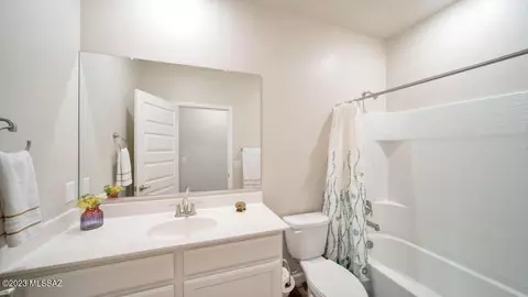 Bath - 562 W Weldon St, Vail, AZ 85641 photo 3 of 3