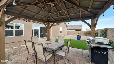 Exterior - 562 W Weldon St, Vail, AZ 85641 photo 6 of 8
