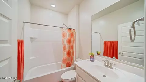 Bath - 562 W Weldon St, Vail, AZ 85641 photo 2 of 3