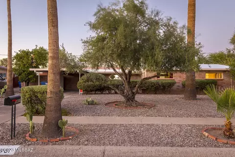 5951 E 17th St, Tucson, AZ 85711