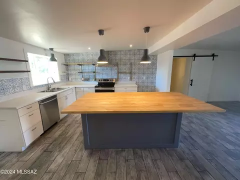 Kitchen - 6983 E Nelson Dr, Tucson, AZ 85730 photo 1 of 2