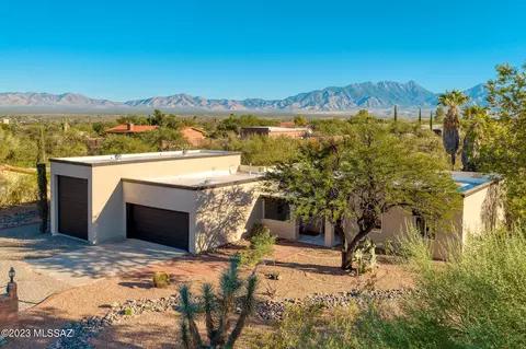 631 W Va De Suenos, Green Valley, AZ 85622