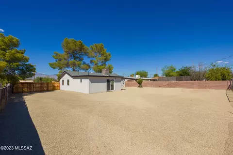 5758 E 29th St, Tucson, AZ 85711 photo 21