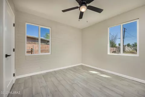 5758 E 29th St, Tucson, AZ 85711 photo 18