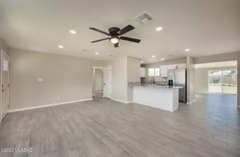 5758 E 29th St, Tucson, AZ 85711 photo 5