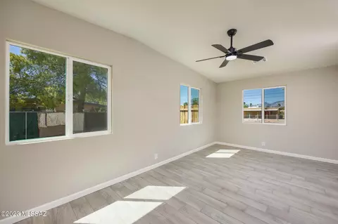 5758 E 29th St, Tucson, AZ 85711 photo 13