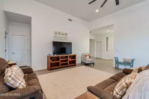 1166 N Coulee Pl, Vail, AZ 85641 photo 12