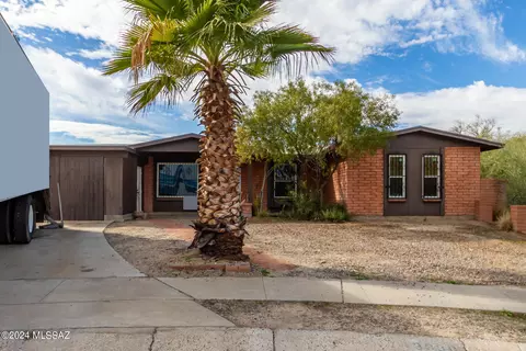3980 W Mandarin Cir, Tucson, AZ 85741