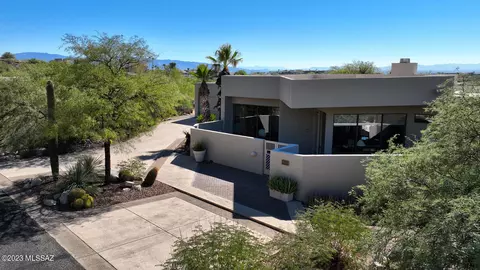 5550 E Paseo Bueno, Tucson, AZ 85750